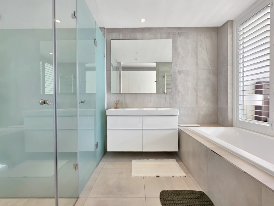 2 Bedroom Property for Sale in De Waterkant Western Cape